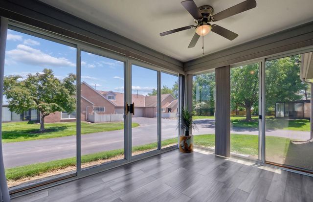 4969 Meadow Run Drive, Hilliard, OH 43026