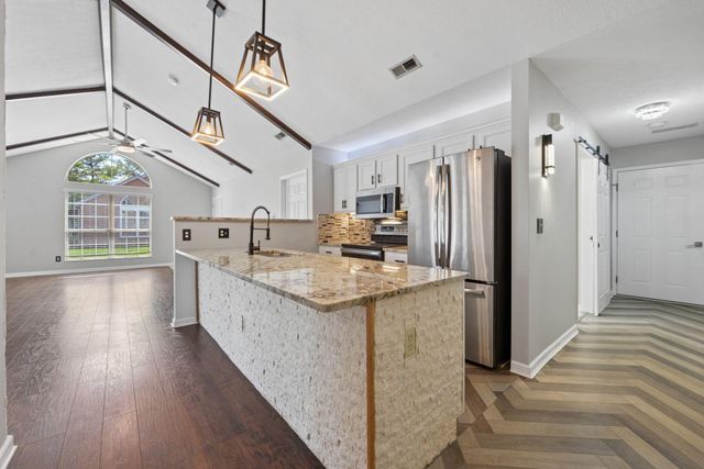 4969 Meadow Run Drive, Hilliard, OH 43026