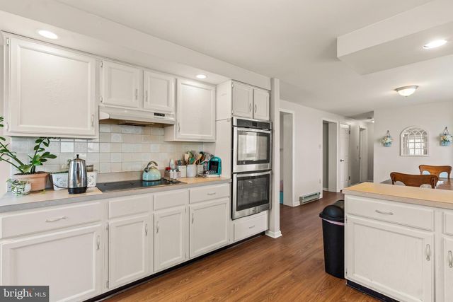 94 TULIP CT, Falling Waters, WV 25419