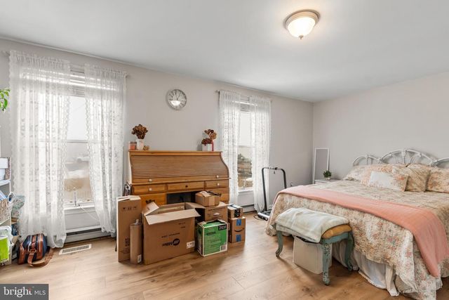 94 TULIP CT, Falling Waters, WV 25419