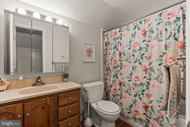 94 TULIP CT, Falling Waters, WV 25419