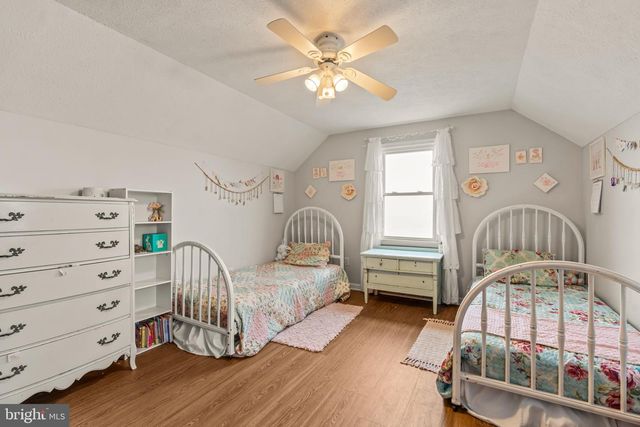 94 TULIP CT, Falling Waters, WV 25419