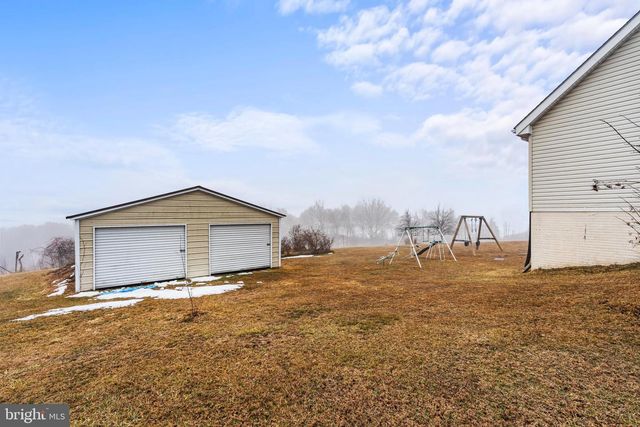 94 TULIP CT, Falling Waters, WV 25419