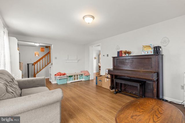 94 TULIP CT, Falling Waters, WV 25419