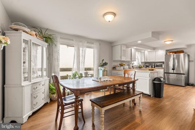 94 TULIP CT, Falling Waters, WV 25419