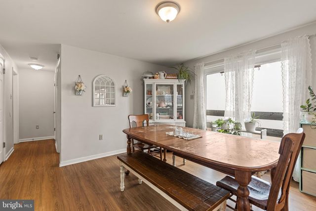 94 TULIP CT, Falling Waters, WV 25419