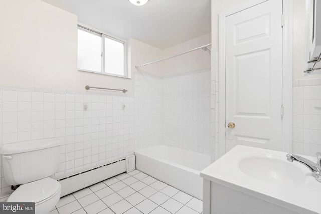 2246 S HICKS ST, Philadelphia, PA 19145