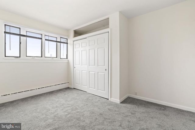 2246 S HICKS ST, Philadelphia, PA 19145