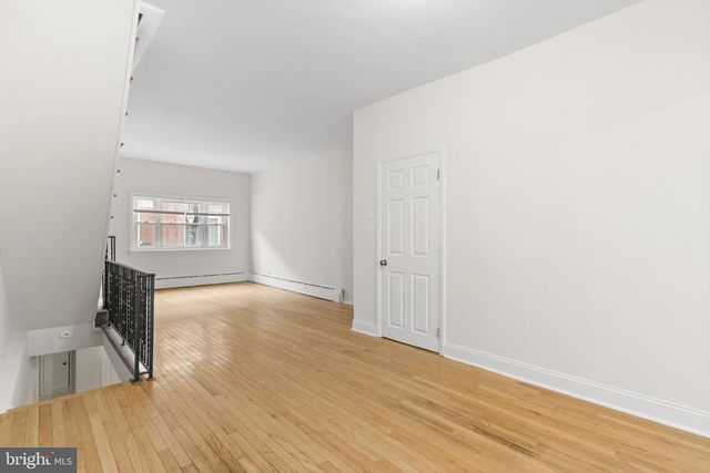 2246 S HICKS ST, Philadelphia, PA 19145