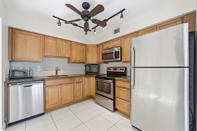 103 Piedmont C, Delray Beach, FL 33484