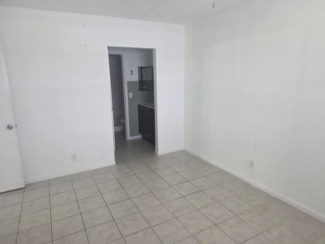959 SE 2ND Avenue 226, Deerfield Beach, FL 33441