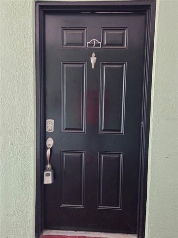 2035 DIXIE BELLE DRIVE 2035J, Orlando, FL 32812