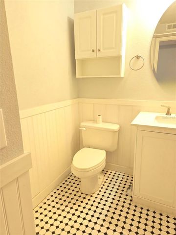 2035 DIXIE BELLE DRIVE 2035J, Orlando, FL 32812