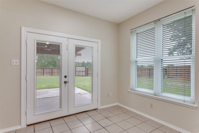 3740 Cove Meadow Lane, Fort Worth, TX 76123