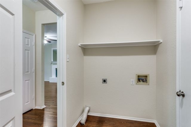 3740 Cove Meadow Lane, Fort Worth, TX 76123