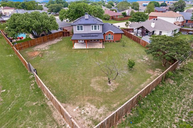 3740 Cove Meadow Lane, Fort Worth, TX 76123