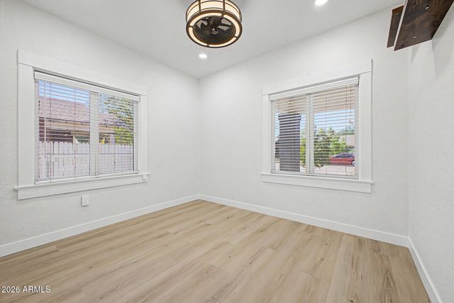 2037 N MITCHELL Street, Phoenix, AZ 85006