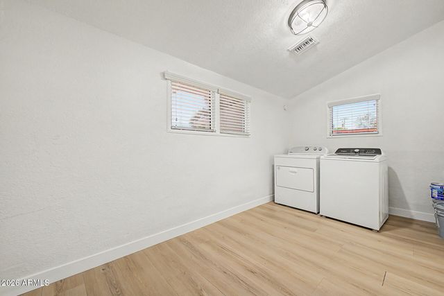 2037 N MITCHELL Street, Phoenix, AZ 85006