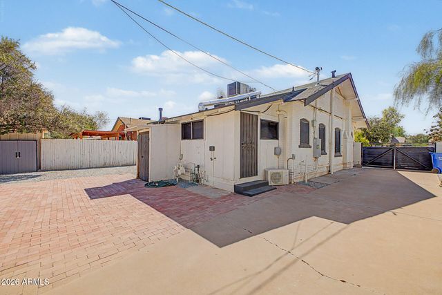 2037 N MITCHELL Street, Phoenix, AZ 85006