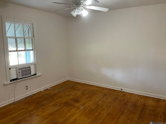 240 Bellewood Dr, Baton Rouge, LA 70806