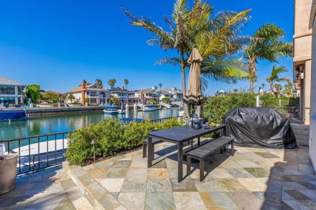 40 Spinnaker Way, Coronado, CA 92118