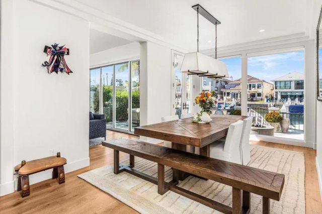 40 Spinnaker Way, Coronado, CA 92118