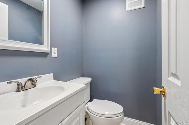 512 Westlake Drive, Valhalla, NY 10595