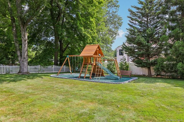 512 Westlake Drive, Valhalla, NY 10595