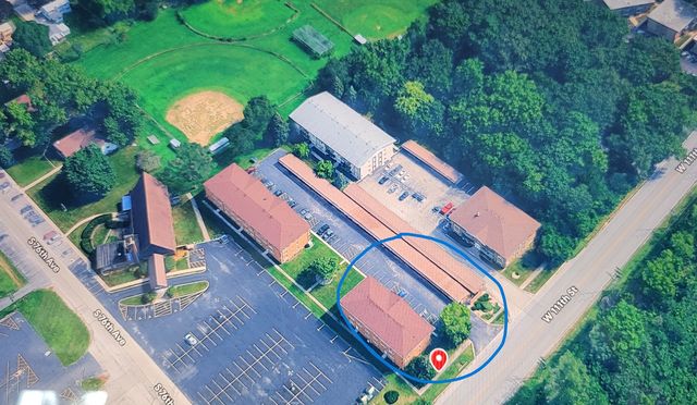 7550 W 111th Street 1B, Worth, IL 60482