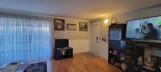 7550 W 111th Street 1B, Worth, IL 60482