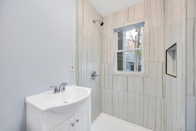 19 Admiral Street, Port Jefferson Station, NY 11776