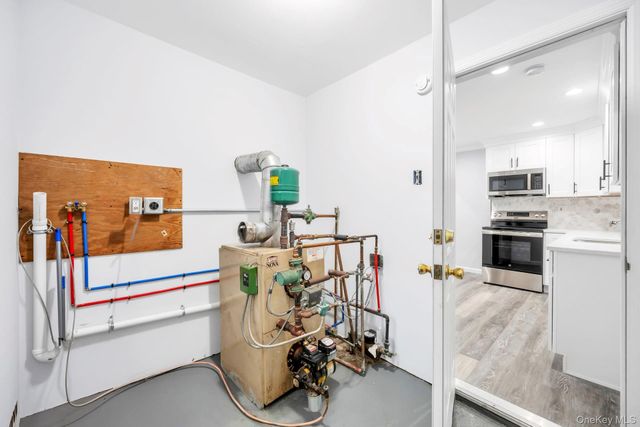 19 Admiral Street, Port Jefferson Station, NY 11776