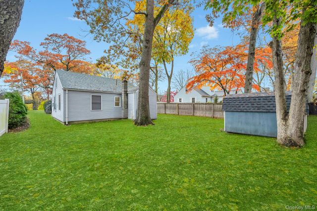 19 Admiral Street, Port Jefferson Station, NY 11776