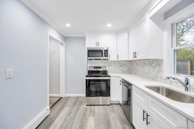 19 Admiral Street, Port Jefferson Station, NY 11776