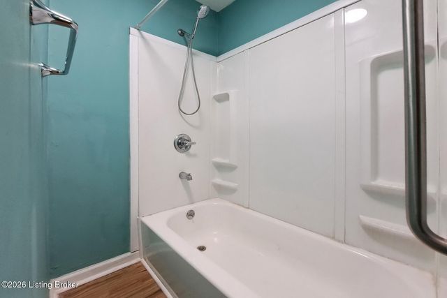 330 N 20th St, Louisville, KY 40203