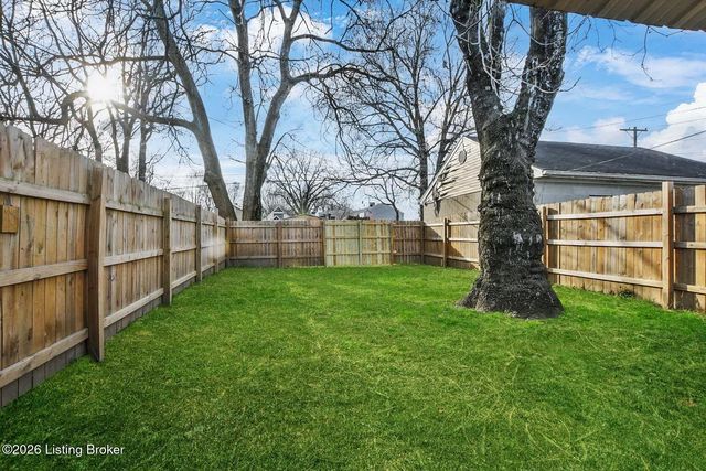 330 N 20th St, Louisville, KY 40203