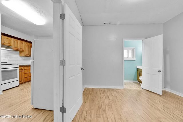 330 N 20th St, Louisville, KY 40203