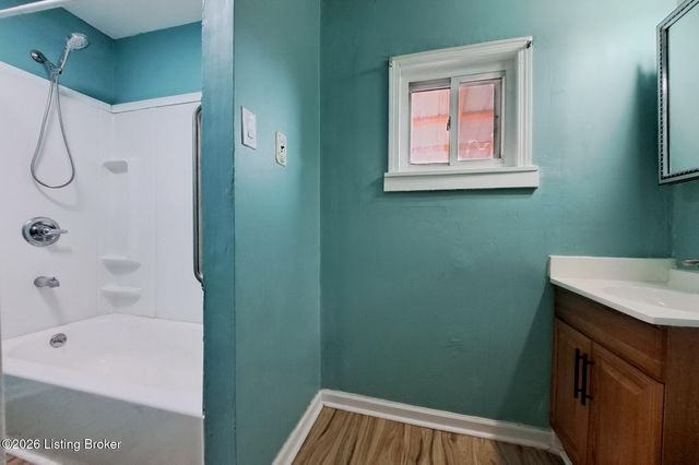 330 N 20th St, Louisville, KY 40203