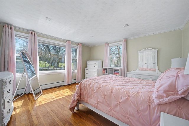 1 Phyllis Rd, Foxboro, MA 02035