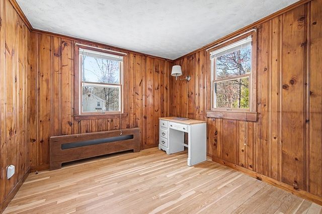 1 Phyllis Rd, Foxboro, MA 02035