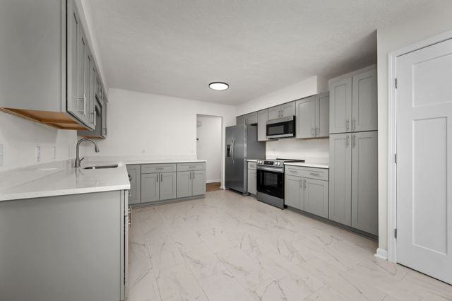 117 Sunnymeade Dr, Mount Juliet, TN 37122