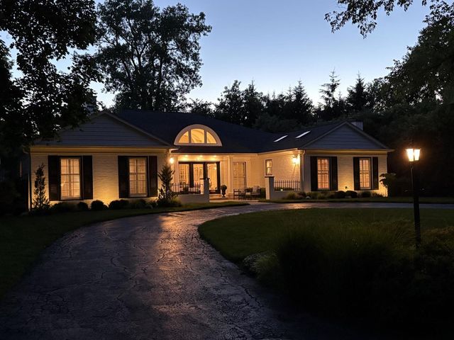 180 Westview Road, Winnetka, IL 60093