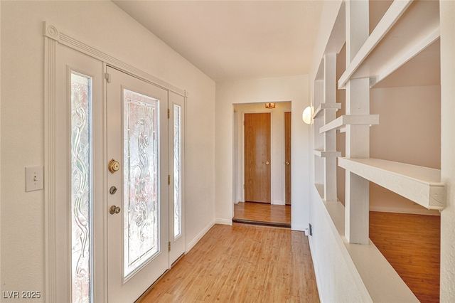 1512 Inverness Avenue, Las Vegas, NV 89102