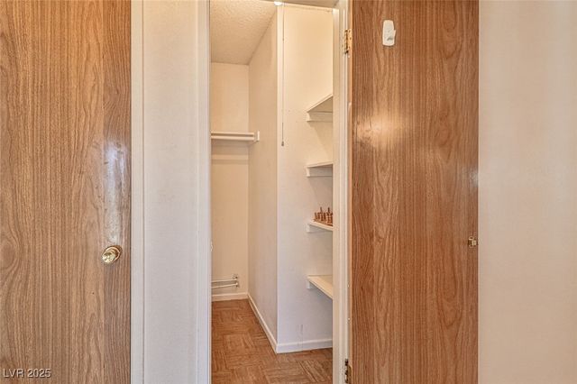 1512 Inverness Avenue, Las Vegas, NV 89102