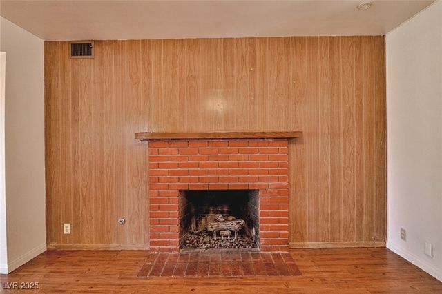 1512 Inverness Avenue, Las Vegas, NV 89102