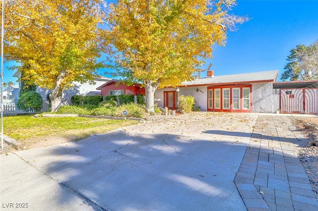 1512 Inverness Avenue, Las Vegas, NV 89102