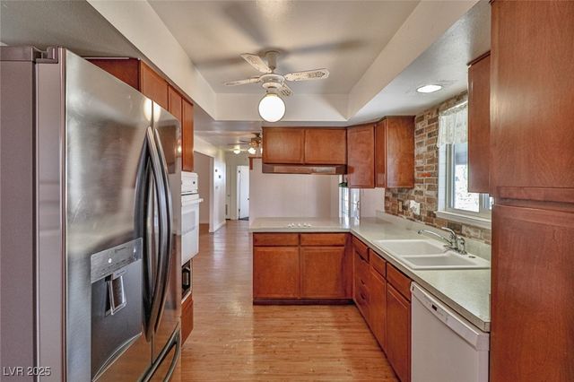 1512 Inverness Avenue, Las Vegas, NV 89102