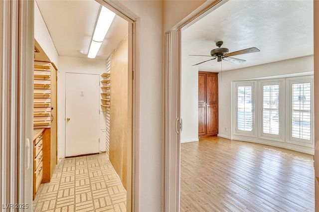 1512 Inverness Avenue, Las Vegas, NV 89102