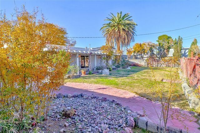 1512 Inverness Avenue, Las Vegas, NV 89102