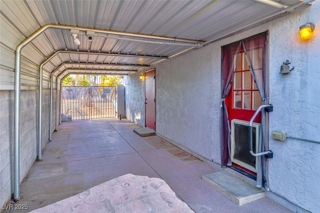 1512 Inverness Avenue, Las Vegas, NV 89102